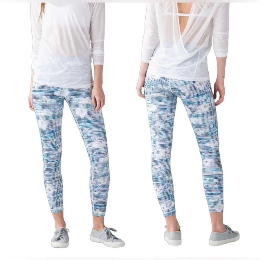 Lululemon High Times 7/8 leggings (blue/lavender striped)
